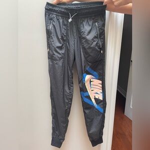 NIKE slush jogger